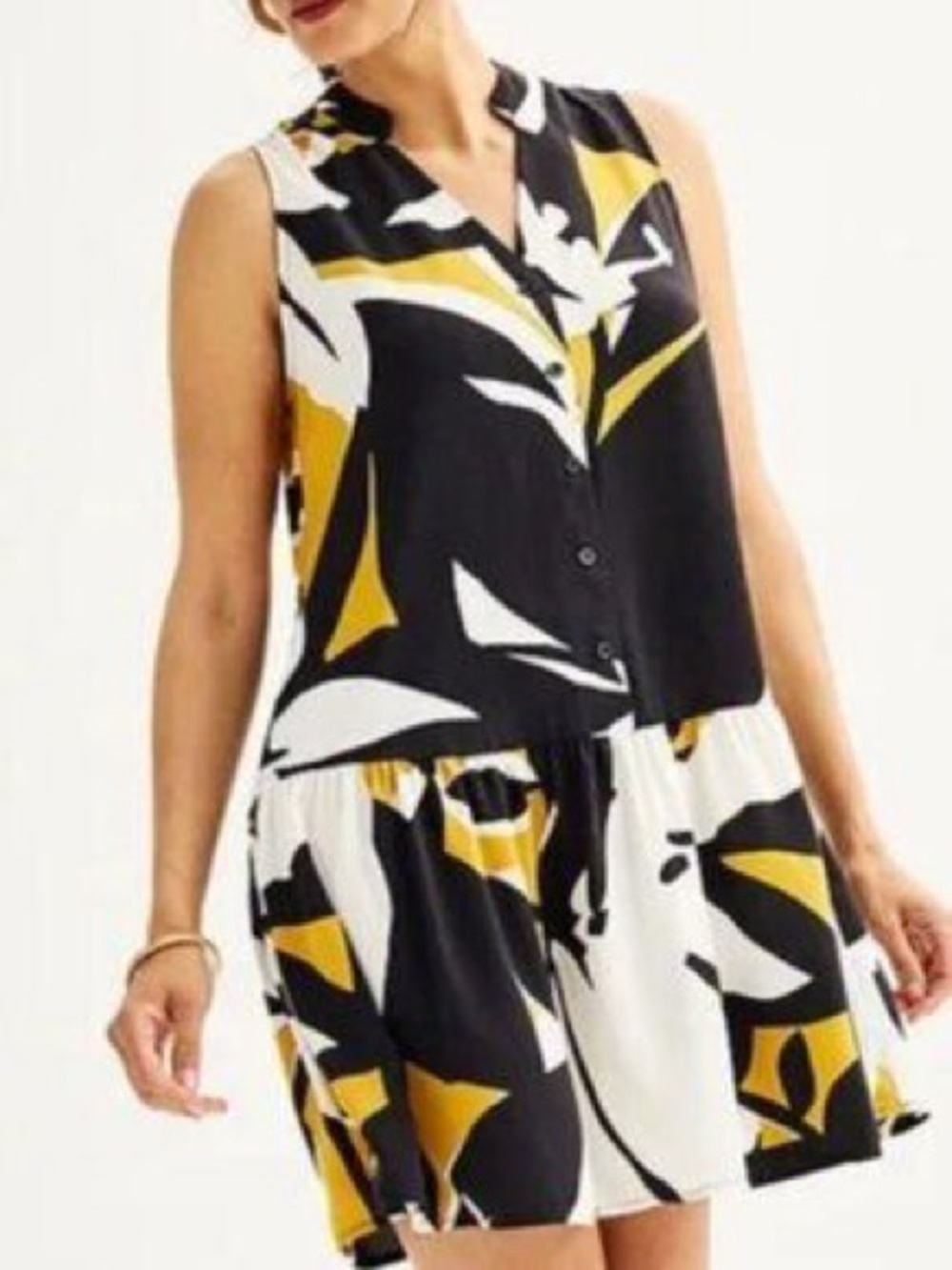 Nine West Sleeveless V-Neck Abstract Print Dress in Black, White & Mustard